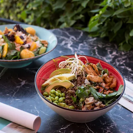 ホテル Doubletree By Hilton Marina Vista ボドルム