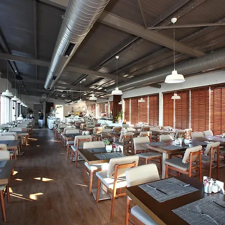 Doubletree By Hilton Marina Vista 4*