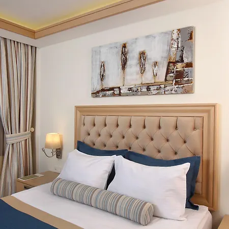 Doubletree By Hilton Marina Vista 4* ボドルム