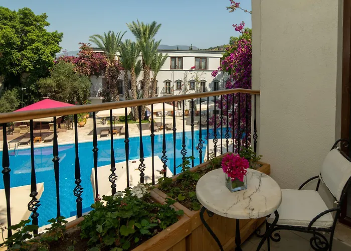 Doubletree By Hilton Marina Vista Hotel